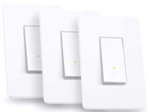 Kasa Smart Light Switch HS200P3 ، قطب واحد ، يحتاج إلى سلك محايد ، مفتاح إضاءة Wi-Fi 2.4 جيجا هرتز يعمل مع Alexa و Google Home ، معتمد من UL ، لا يوجد محور مطلوب ، 3 قطع - عبوة من 1 ، أبيض