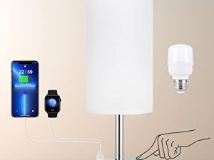 مصابيح طاولة بجانب السرير باللون الأبيض - مصابيح غرفة نوم صغيرة مع منافذ شحن USB-C و USB ، مصباح منضدة تحكم قابلة للتعتيم بثلاثة اتجاهات لغرفة المعيشة والمكتب والمبيت والقراءة بغطاء قماش بقاعدة فضية