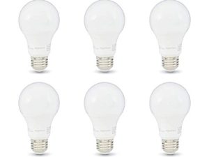 Amazon Basics مكافئ 60 وات ، أبيض ناعم ، قابل للتعتيم ، عمر 10،000 ساعة ، لمبة A19 LED | 6 حزم